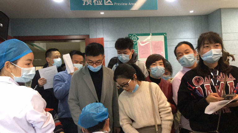 关爱员工——爱体育官方网站防雷组织员工接种新冠疫苗